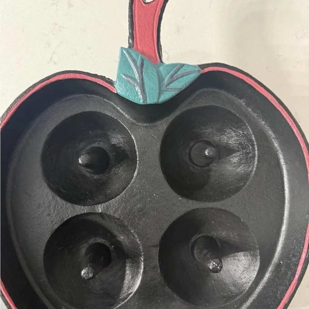 Vintage Cast Iron Apple Shaped Apple Baker Baking Pan Skillet Bakeware - Picture 6 of 6